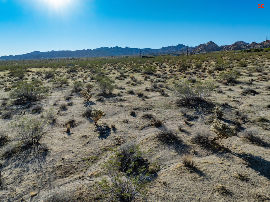 2.31 Acres Joshua Tree, San Bernardino County, CA (Power)