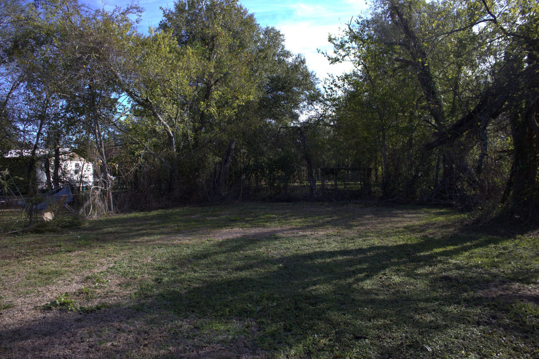 0.16 Acre Orange, Orange County, TX (Power, Water, & Paved Road)