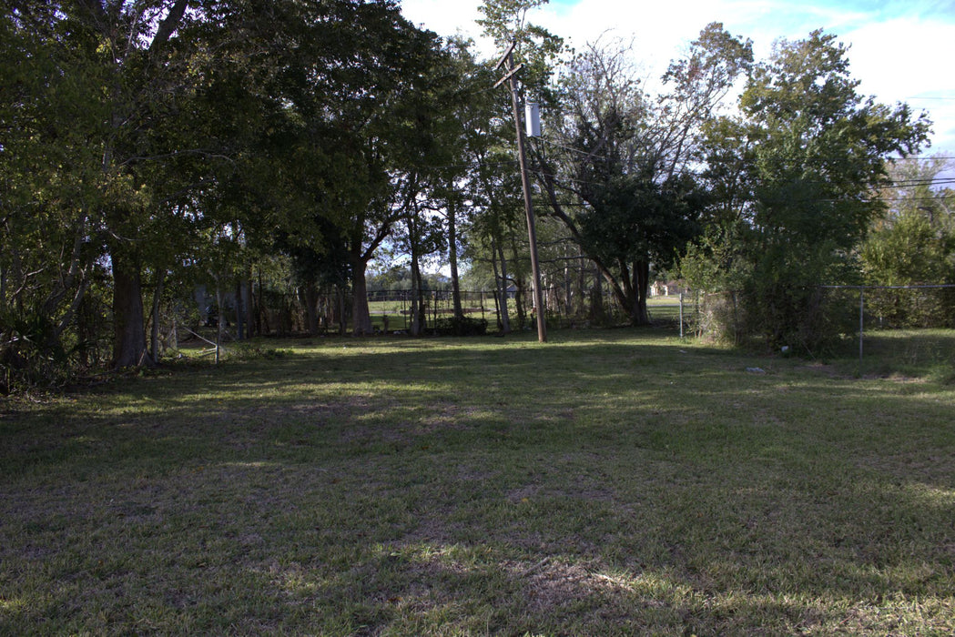 0.16 Acre Port Arthur, Jefferson County, TX (Power, Water, & Paved Road)