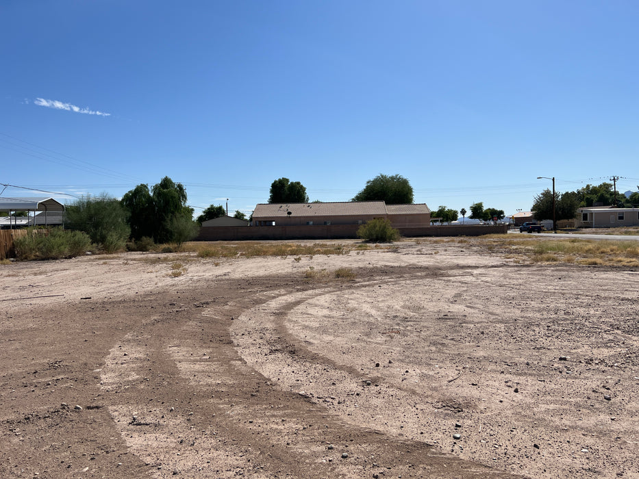 0.13 Acre Bullhead City, Mohave County, AZ (Power, Water, & Paved Road)