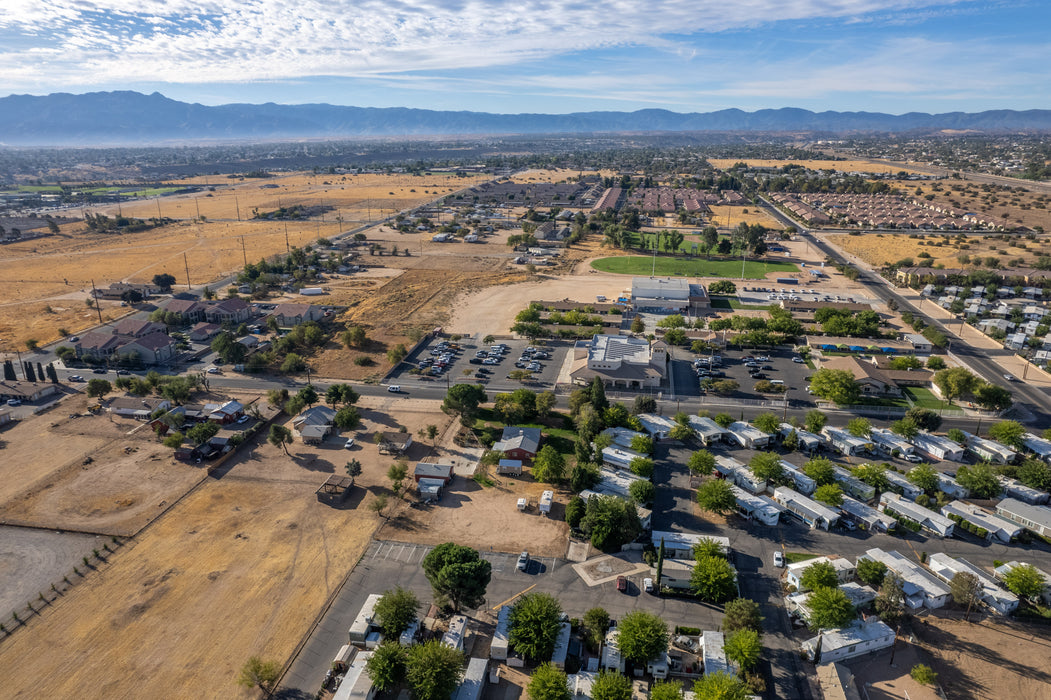 0.52 Acre  Hesperia, San Bernardino County, CA (Commercial Lot, Power, Water, & Paved Road)