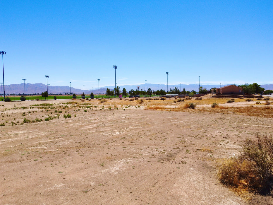 0.76 Acre Apple Valley, San Bernardino County, CA (Power & Water)