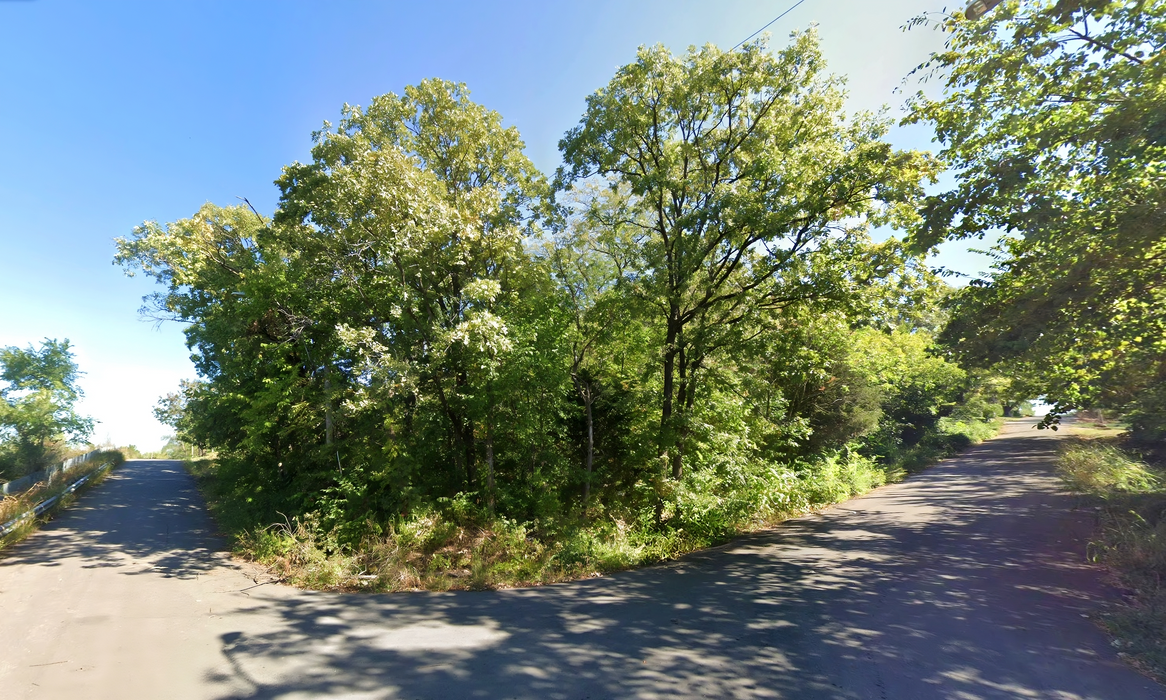 0.36 Acre Kansas City, Jackson County, MO (Power, Water, & Paved Road)