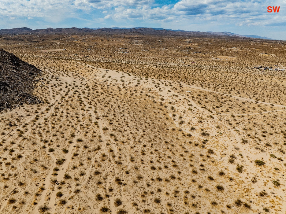 5 Acres Landers, San Bernardino County, CA (Power)