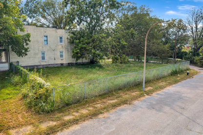 0.23 Acre Saint Louis, Saint Louis City County, MO (Power, Water, & Paved Road)