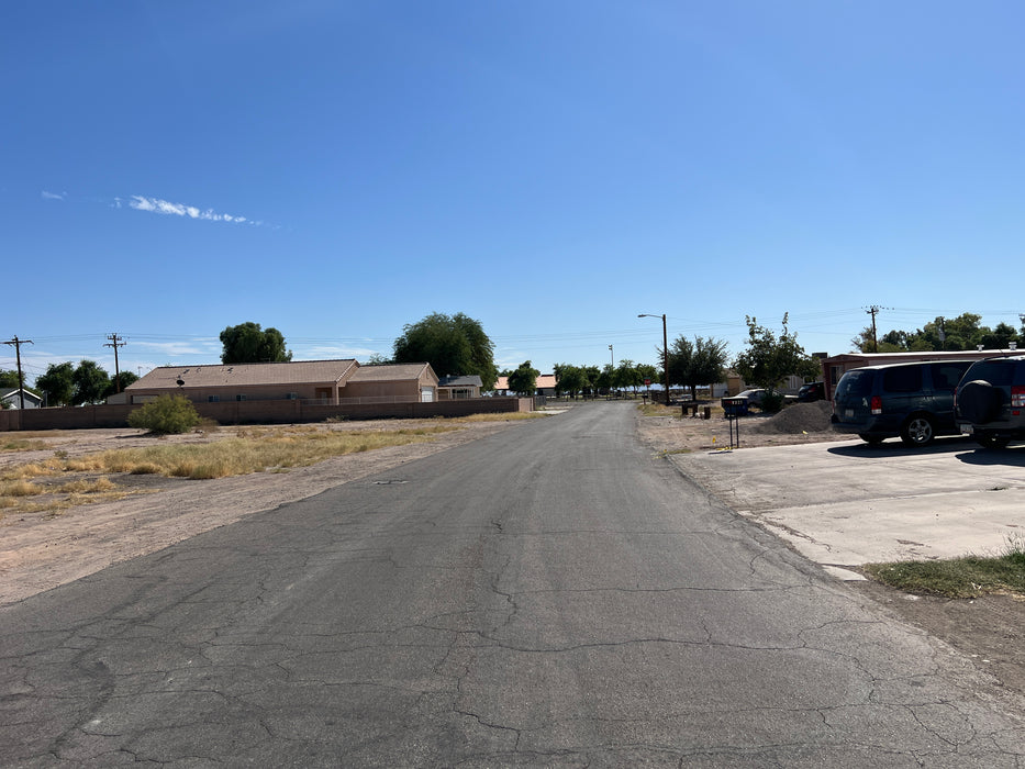 0.13 Acre Bullhead City, Mohave County, AZ (Power, Water, & Paved Road)