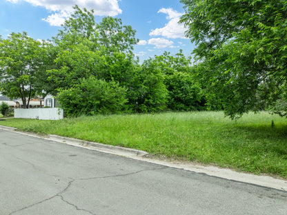 0.14 Acre Waco, McLennan County, TX (Power, Water, & Paved Road)