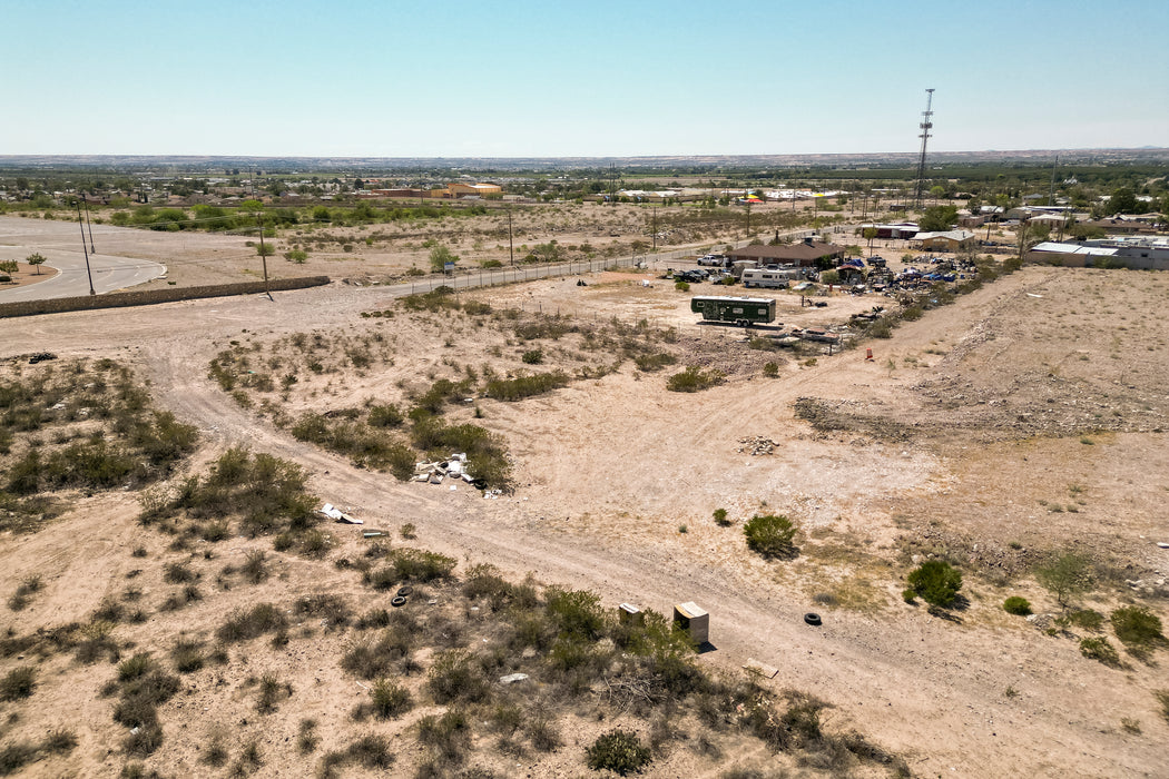 2 Acres Canutillo, El Paso County, TX (Commercial Lot, Power, & Water)