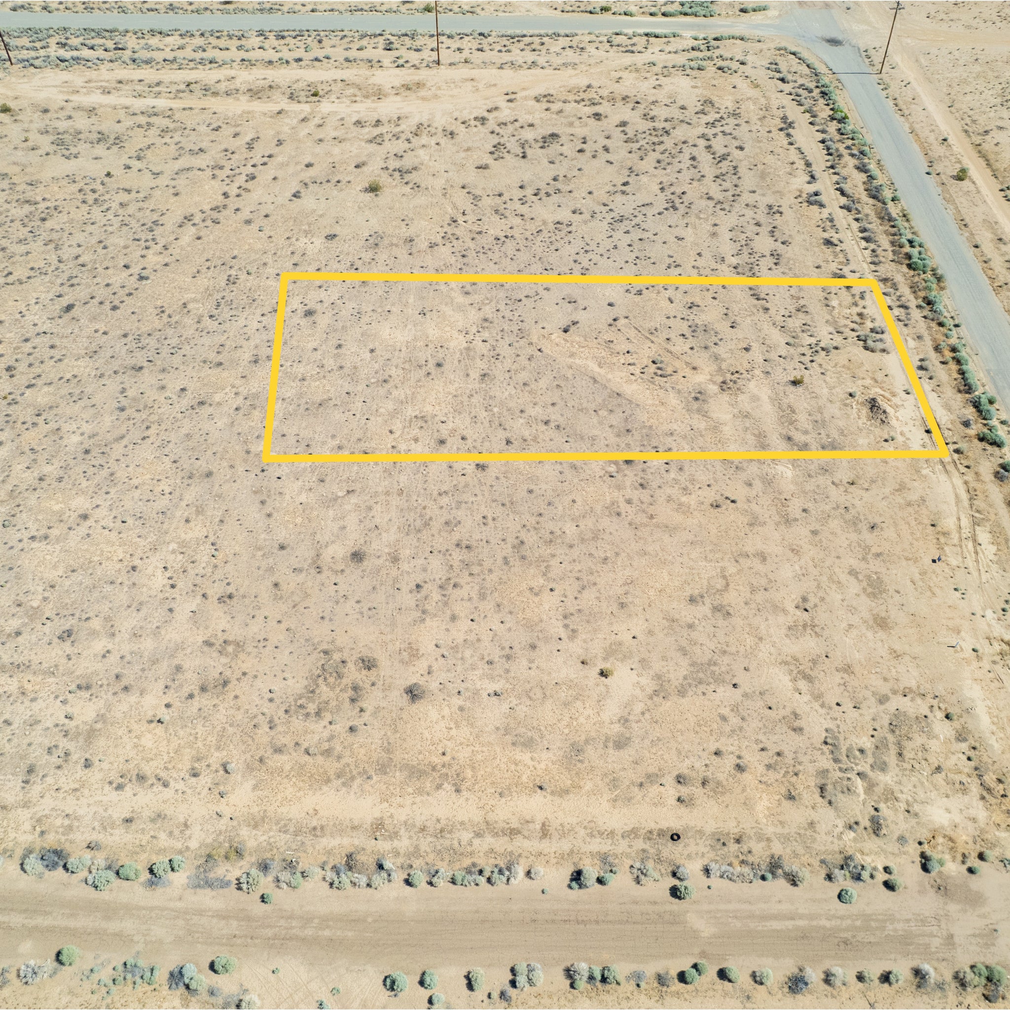 0.66 Acre California City, Kern County, CA (Water & Paved Road)