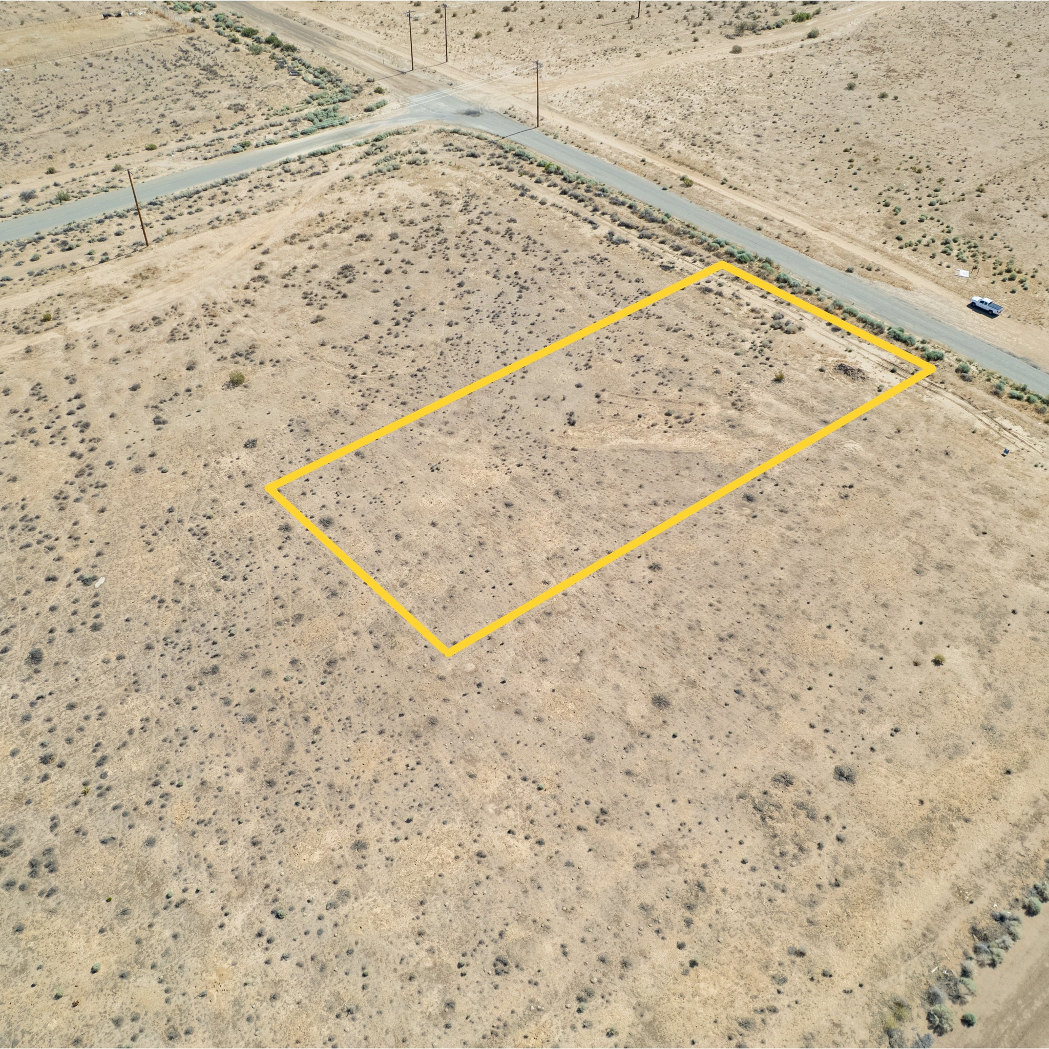 0.66 Acre California City, Kern County, CA (Water & Paved Road)