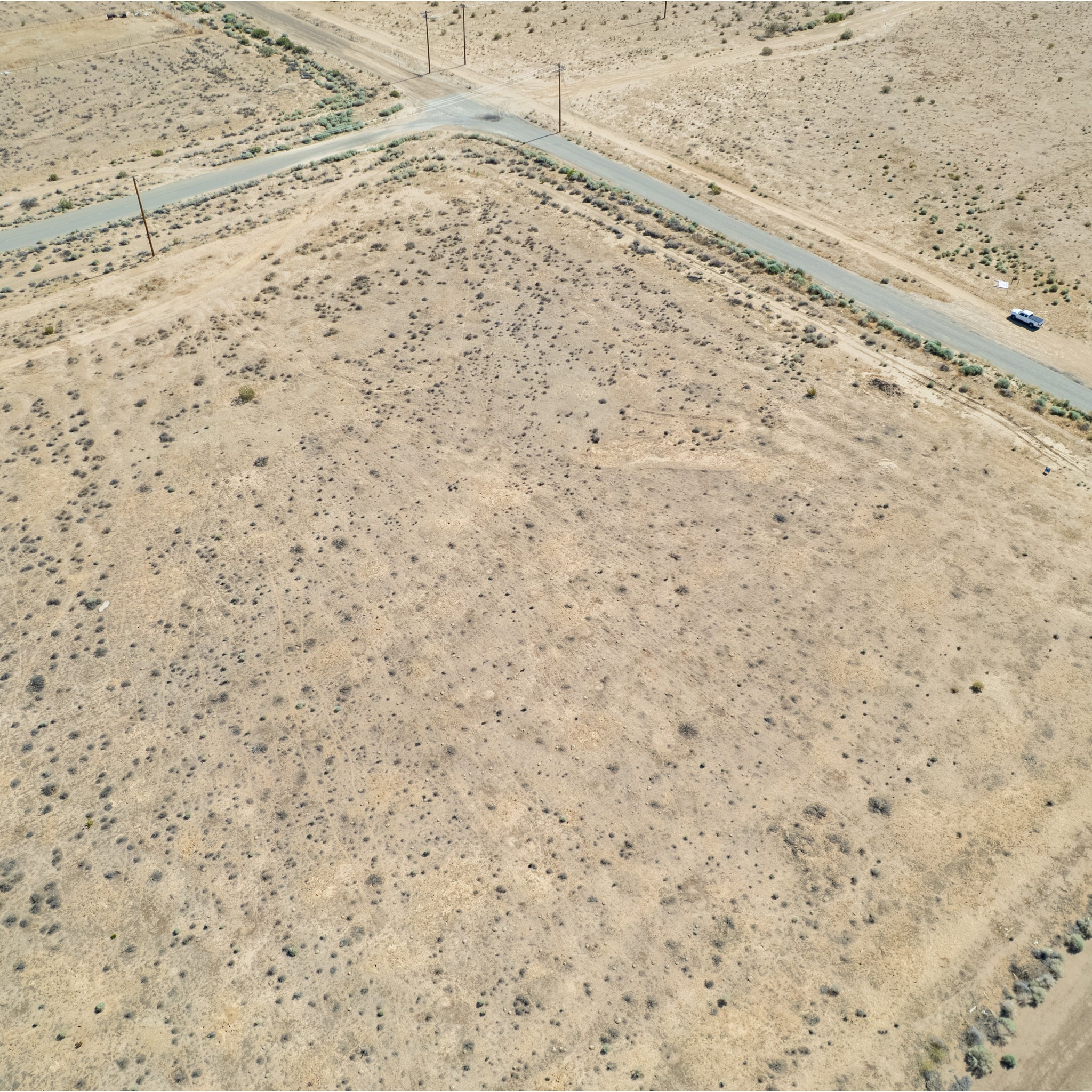 0.66 Acre California City, Kern County, CA (Water & Paved Road)