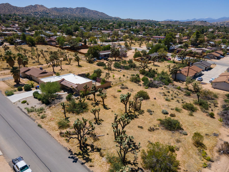 0.33 Acre Yucca Valley, San Bernardino County, CA (Power, Water, & Paved Road)