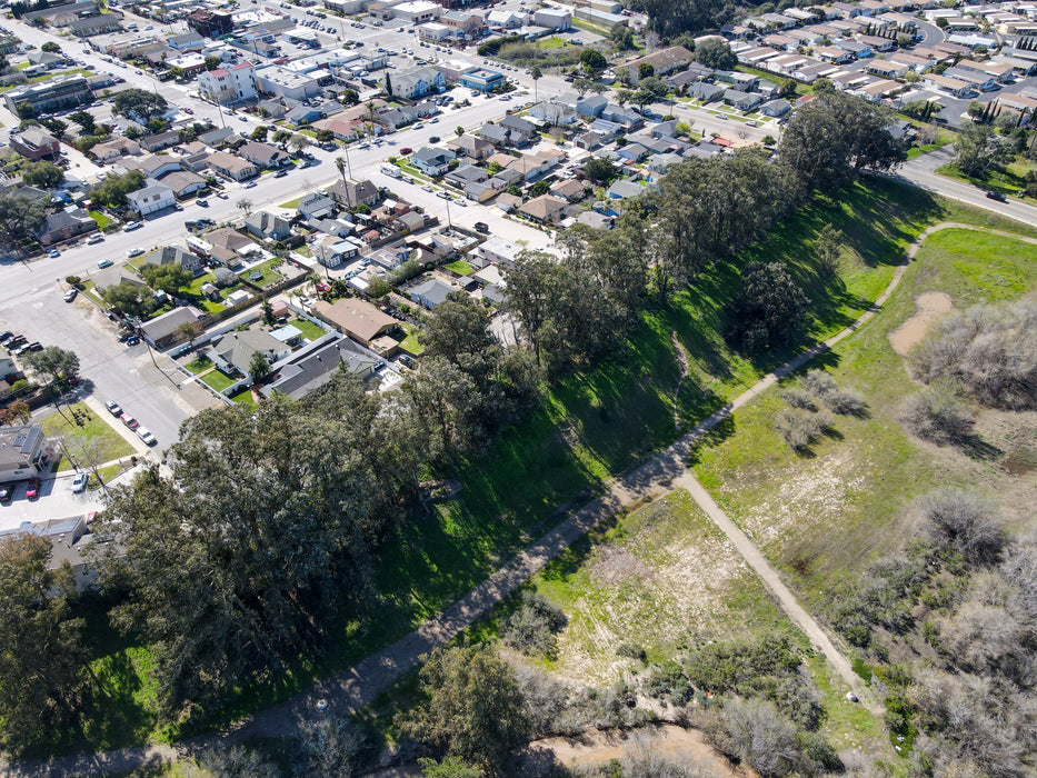 1.57 Acre Orcutt, Santa Barbara County, CA (Power, Water & Paved Road)