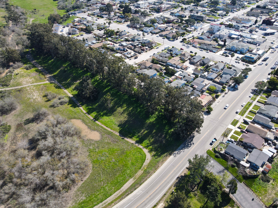 1.57 Acre Orcutt, Santa Barbara County, CA (Power, Water & Paved Road)