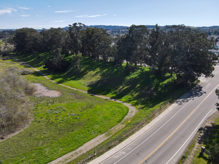 1.57 Acre Orcutt, Santa Barbara County, CA (Power, Water & Paved Road)