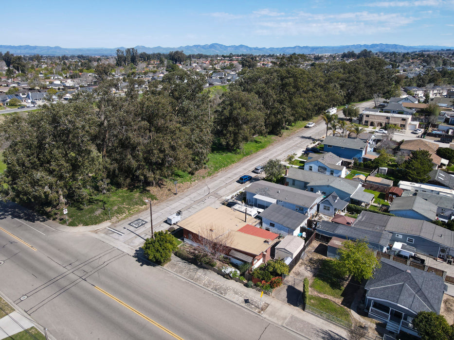 1.57 Acre Orcutt, Santa Barbara County, CA (Power, Water, & Paved Road)