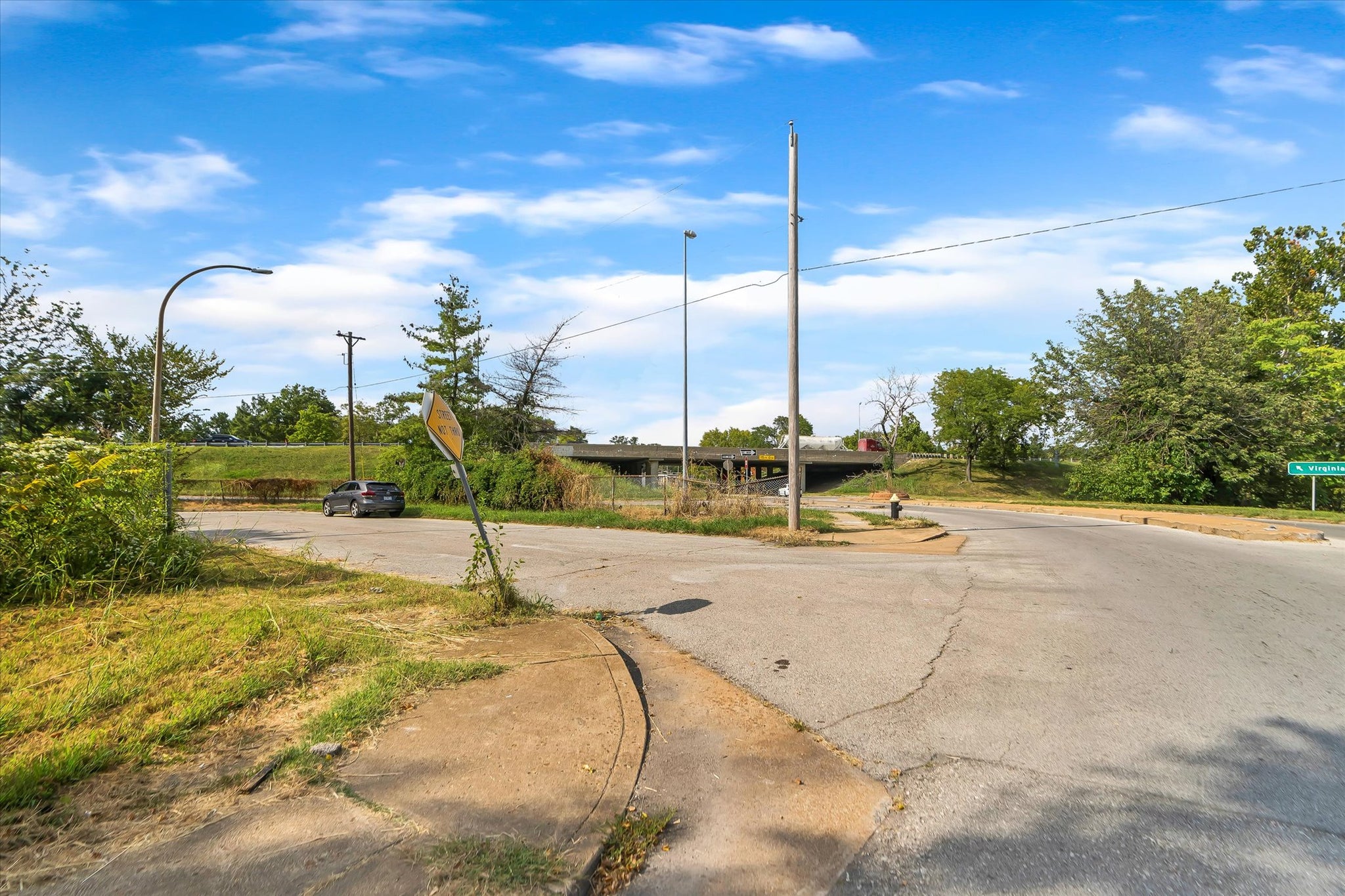 0.23 Acre Saint Louis, Saint Louis City County, MO (Power, Water, & Paved Road)