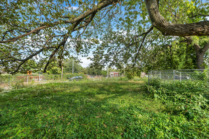 0.23 Acre Saint Louis, Saint Louis City County, MO (Power, Water, & Paved Road)