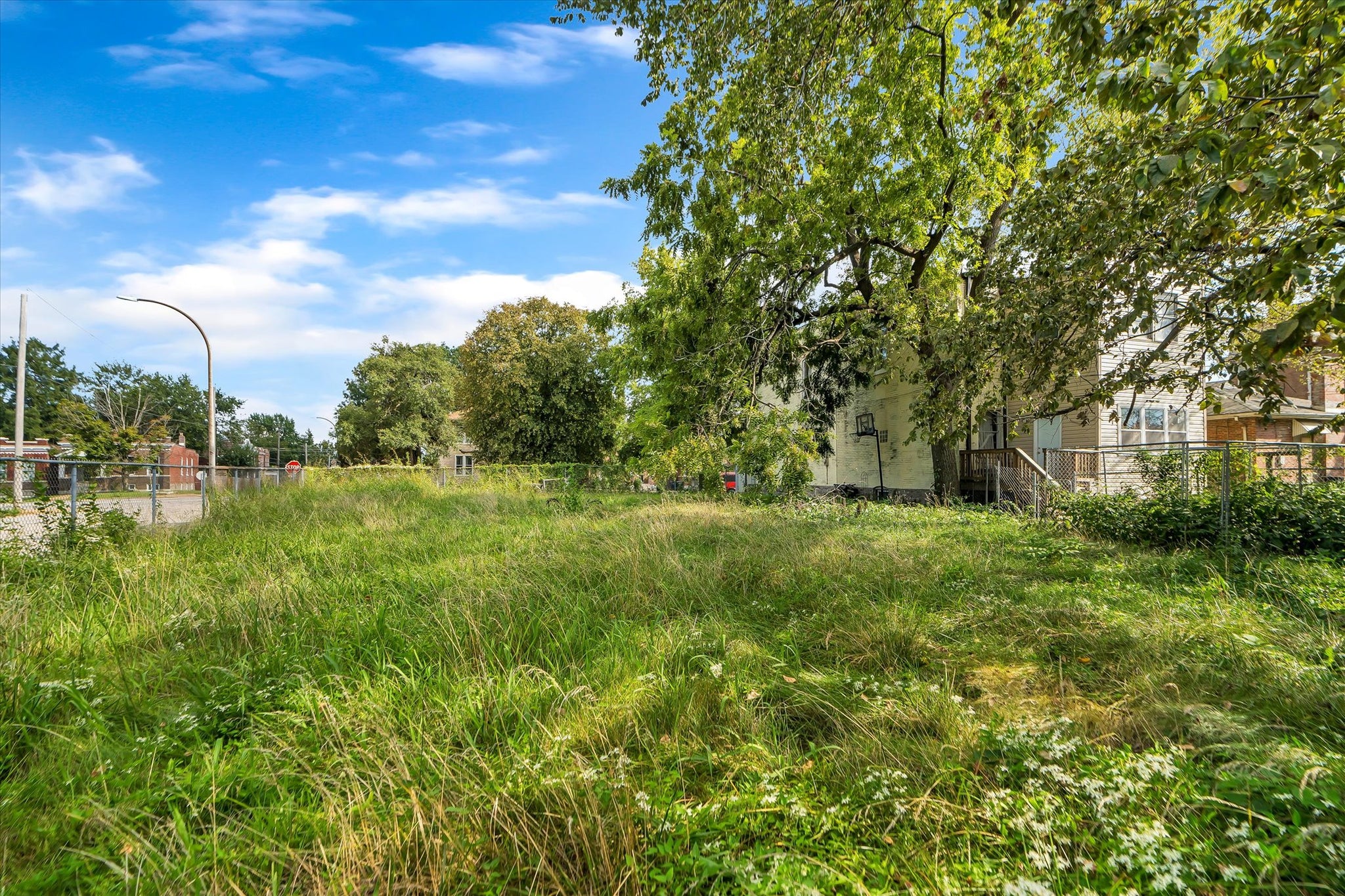 0.23 Acre Saint Louis, Saint Louis City County, MO (Power, Water, & Paved Road)