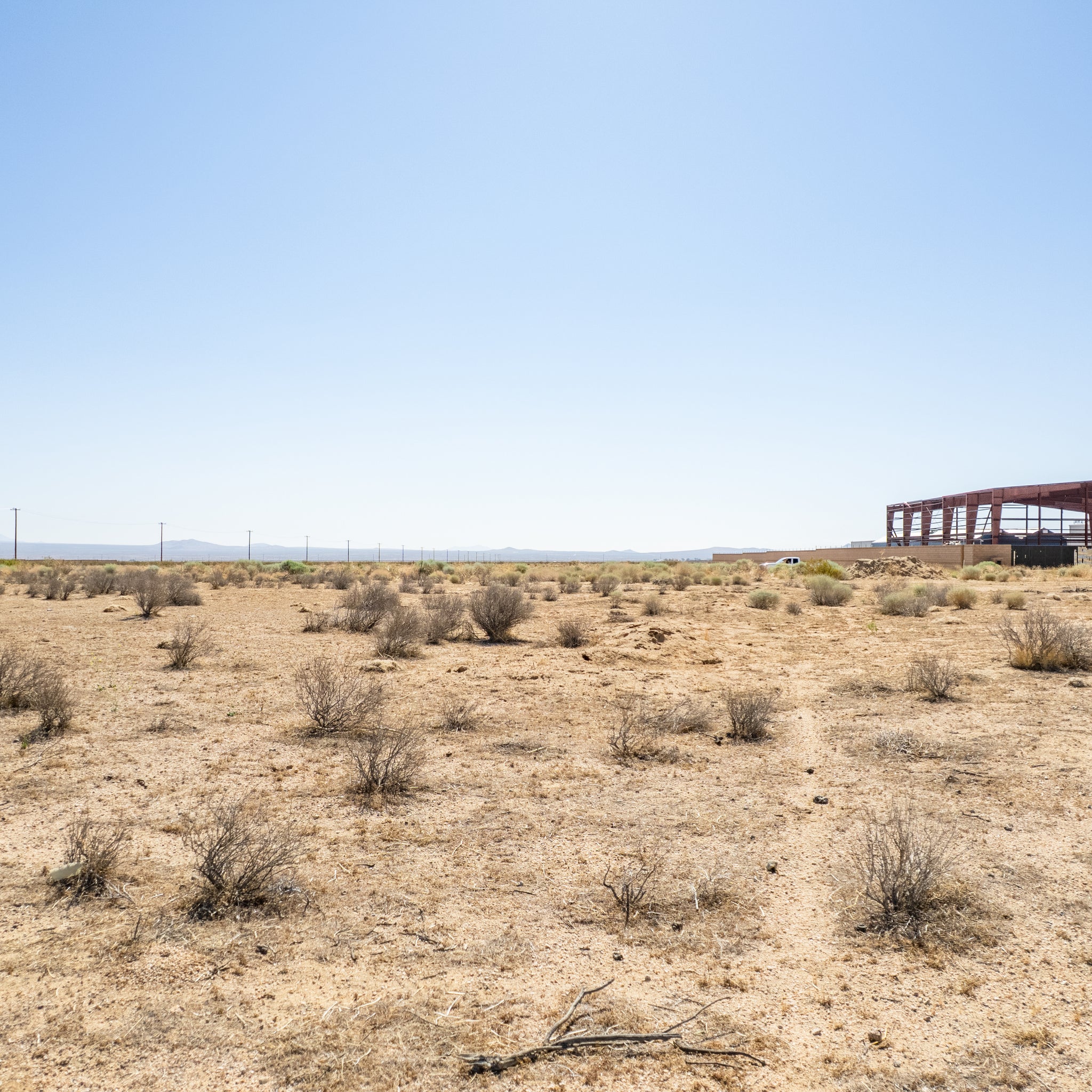 0.66 Acre California City, Kern County, CA (Water & Paved Road)