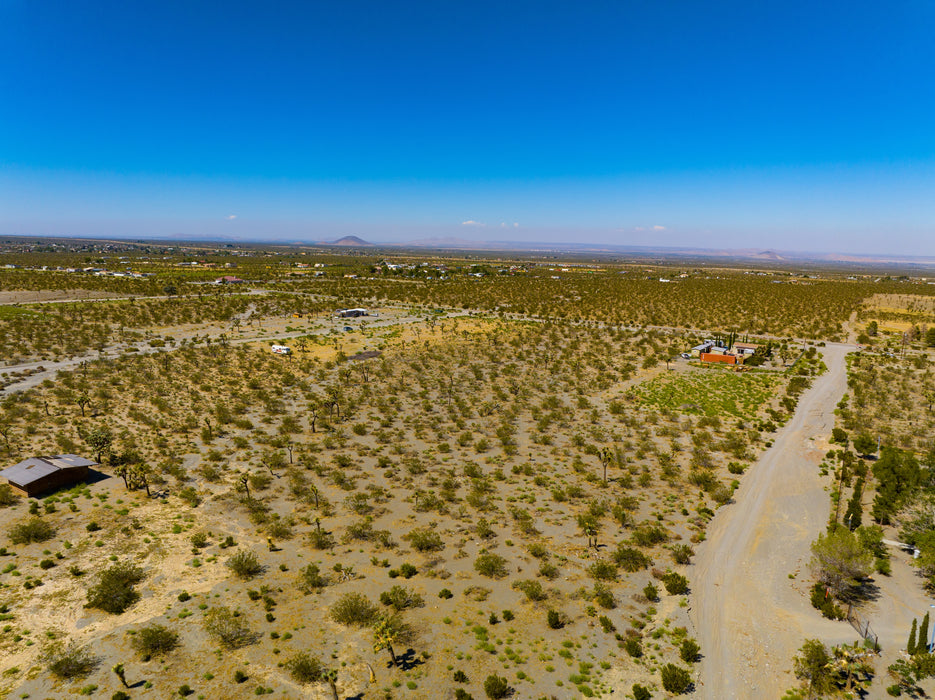 2.34 Acres Pinon Hills, San Bernardino County, CA (Power & Water)