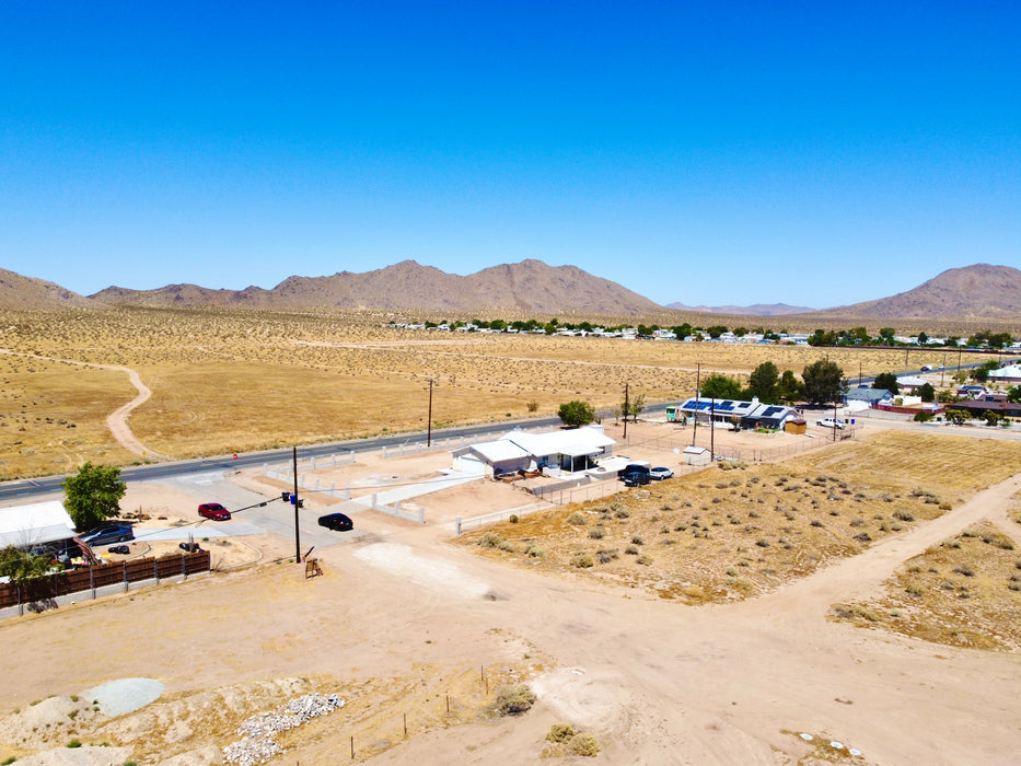 0.76 Acre Apple Valley, San Bernardino County, CA (Power & Water)