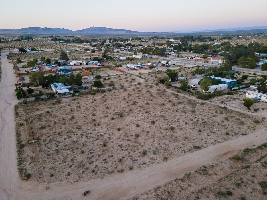 1.01 Acres Ridgecrest, Kern County, CA (Power & Water)