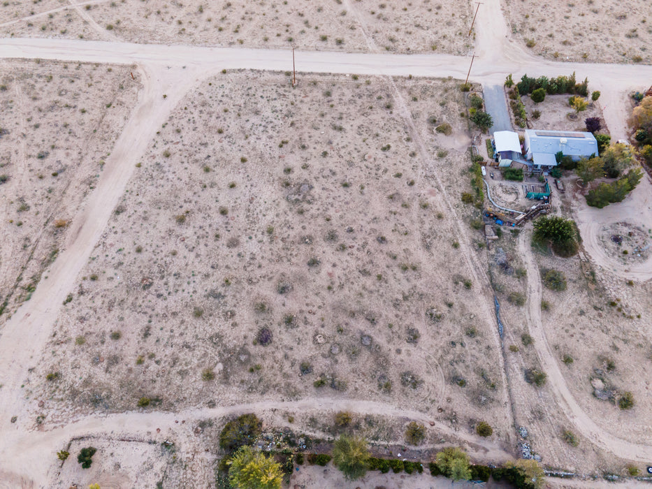 1.01 Acres Ridgecrest, Kern County, CA (Power & Water)