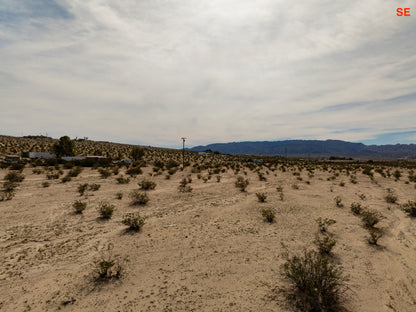 20 Acres Twentynine Palms, San Bernardino County, CA (Power & Water)