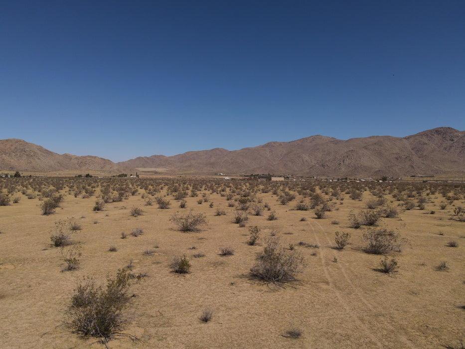 2.50 Acres Apple Valley, San Bernardino County, CA