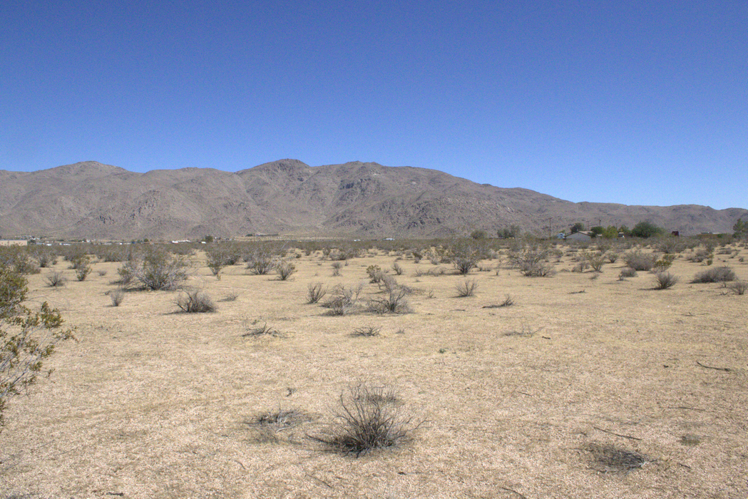 2.50 Acres Apple Valley, San Bernardino County, CA