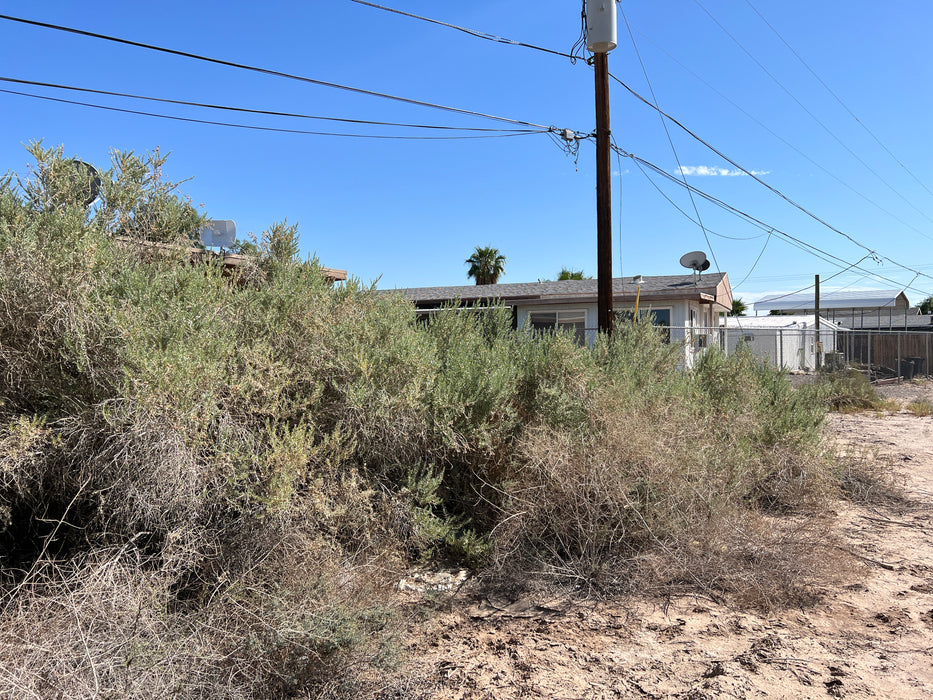 0.13 Acre Bullhead City, Mohave County, AZ (Power, Water, & Paved Road)