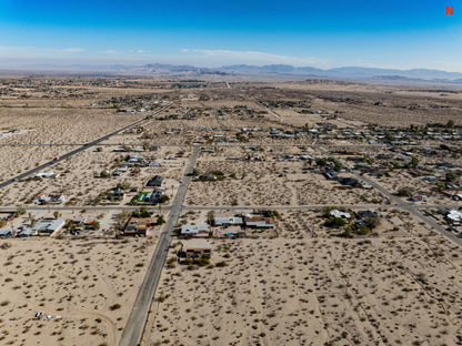 0.69 Acre Twentynine Palms, San Bernardino County, CA (Power, Water, & Paved Road)