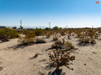 0.69 Acre Twentynine Palms, San Bernardino County, CA (Power, Water, & Paved Road)