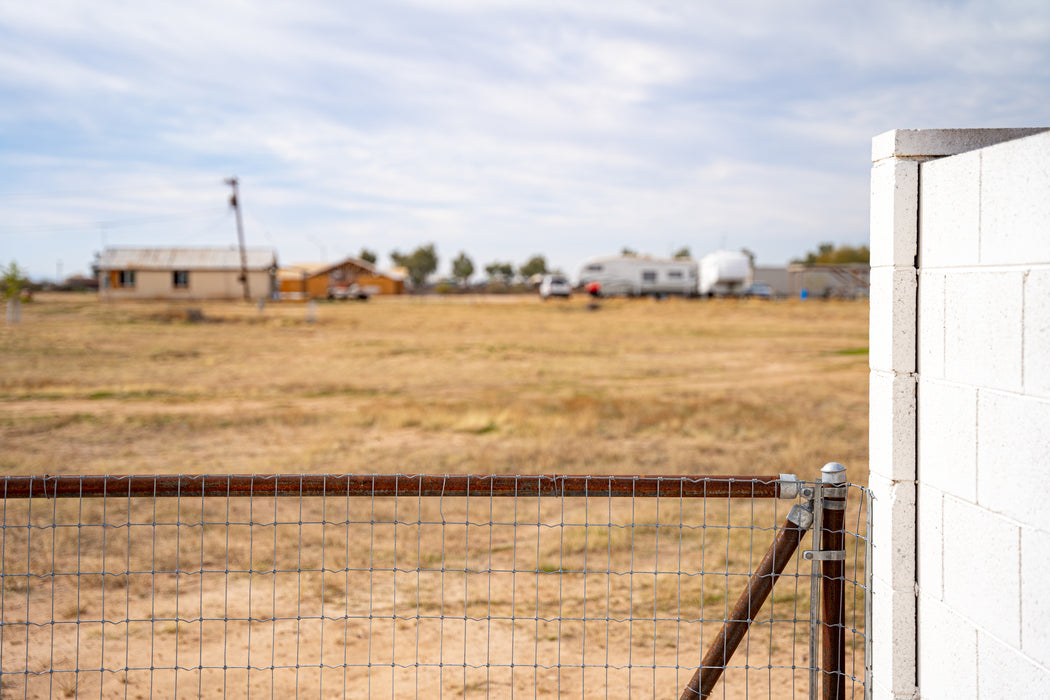 1.15 Acres Casa Grande, Pinal County, AZ (Power, Water, & Paved Road)