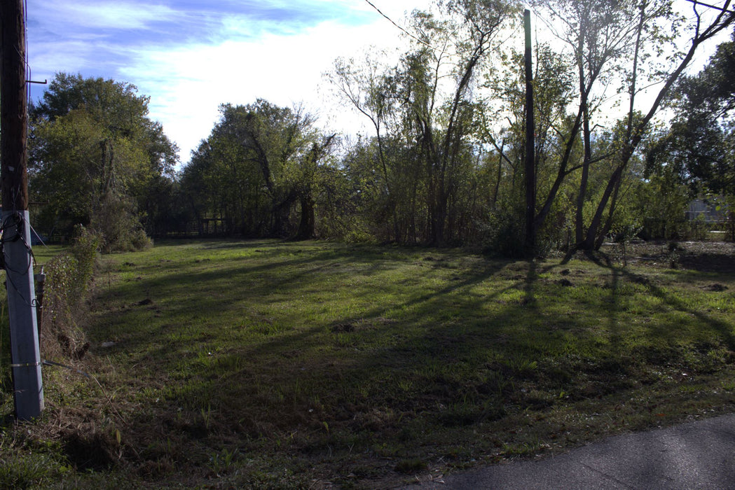 0.16 Acre Orange, Orange County, TX (Power, Water, & Paved Road)