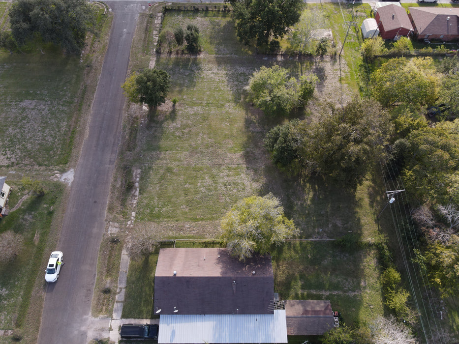 0.16 Acre Port Arthur, Jefferson County, TX (Power, Water, & Paved Road)