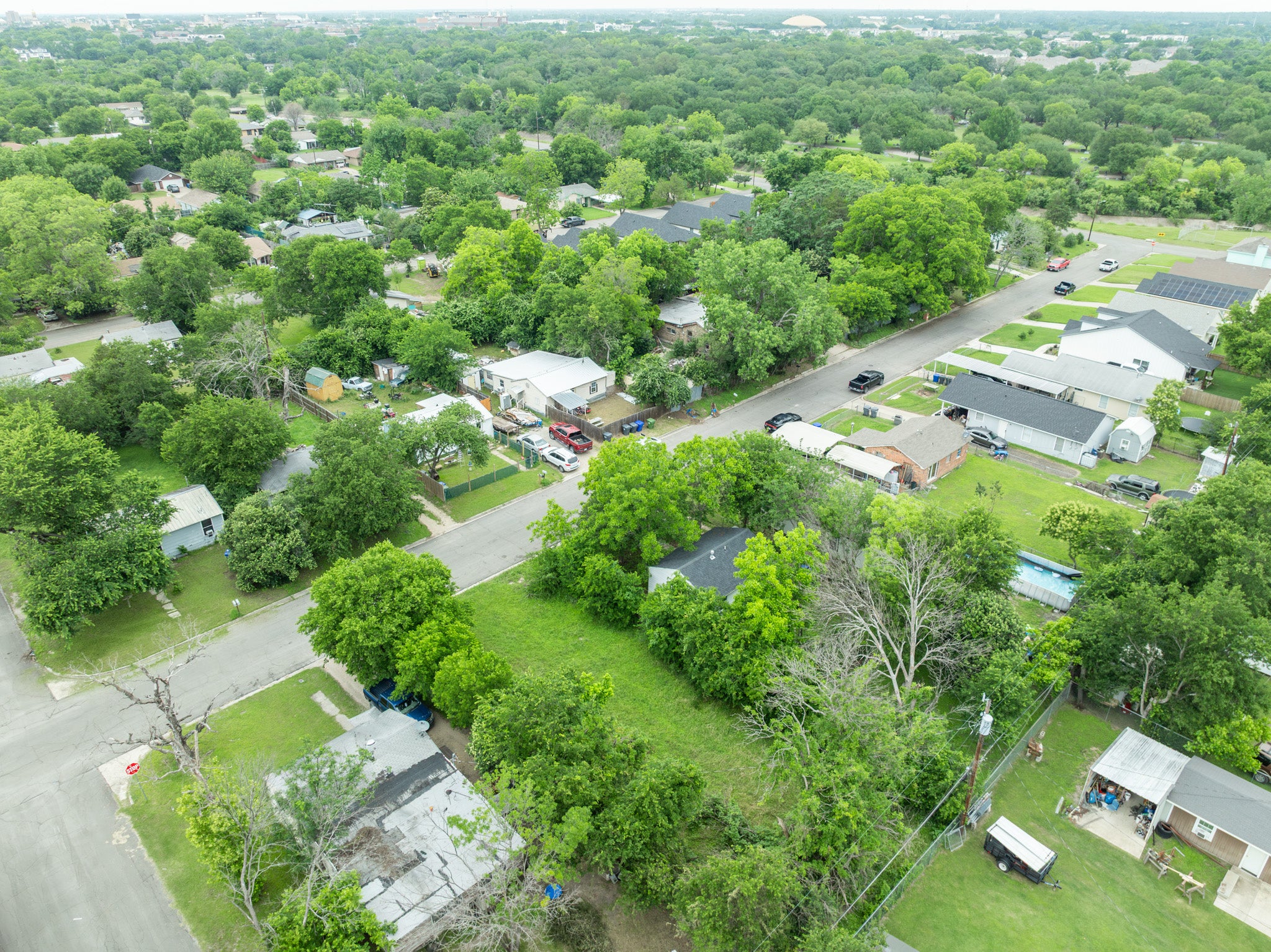 0.14 Acre Waco, McLennan County, TX (Power, Water, & Paved Road)