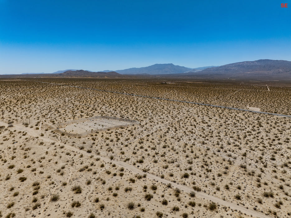 12.56 Acres Lucerne Valley, San Bernardino County, CA (Power & Paved Road)