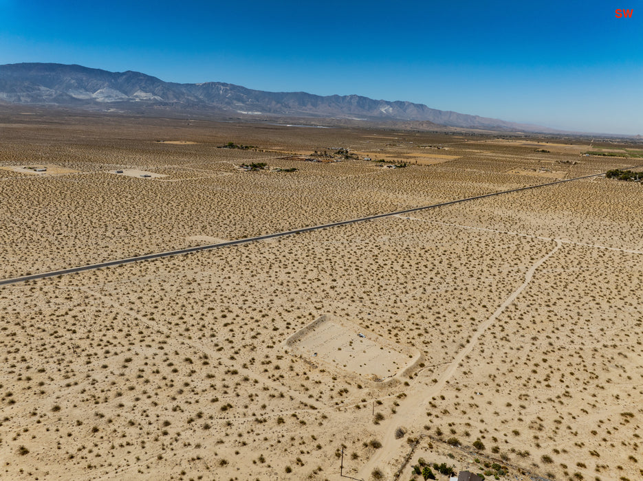 12.56 Acres Lucerne Valley, San Bernardino County, CA (Power & Paved Road)