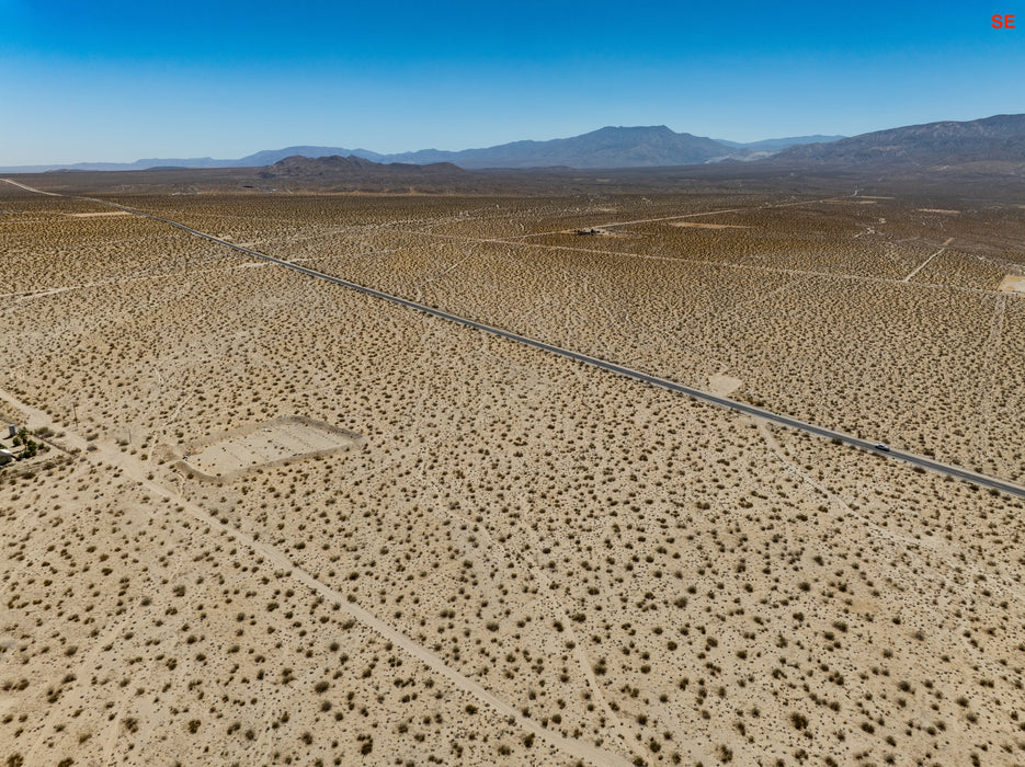12.56 Acres Lucerne Valley, San Bernardino County, CA (Power & Paved Road)