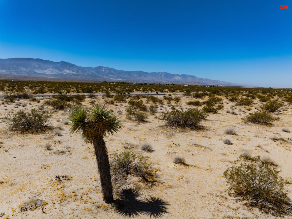 12.56 Acres Lucerne Valley, San Bernardino County, CA (Power & Paved Road)