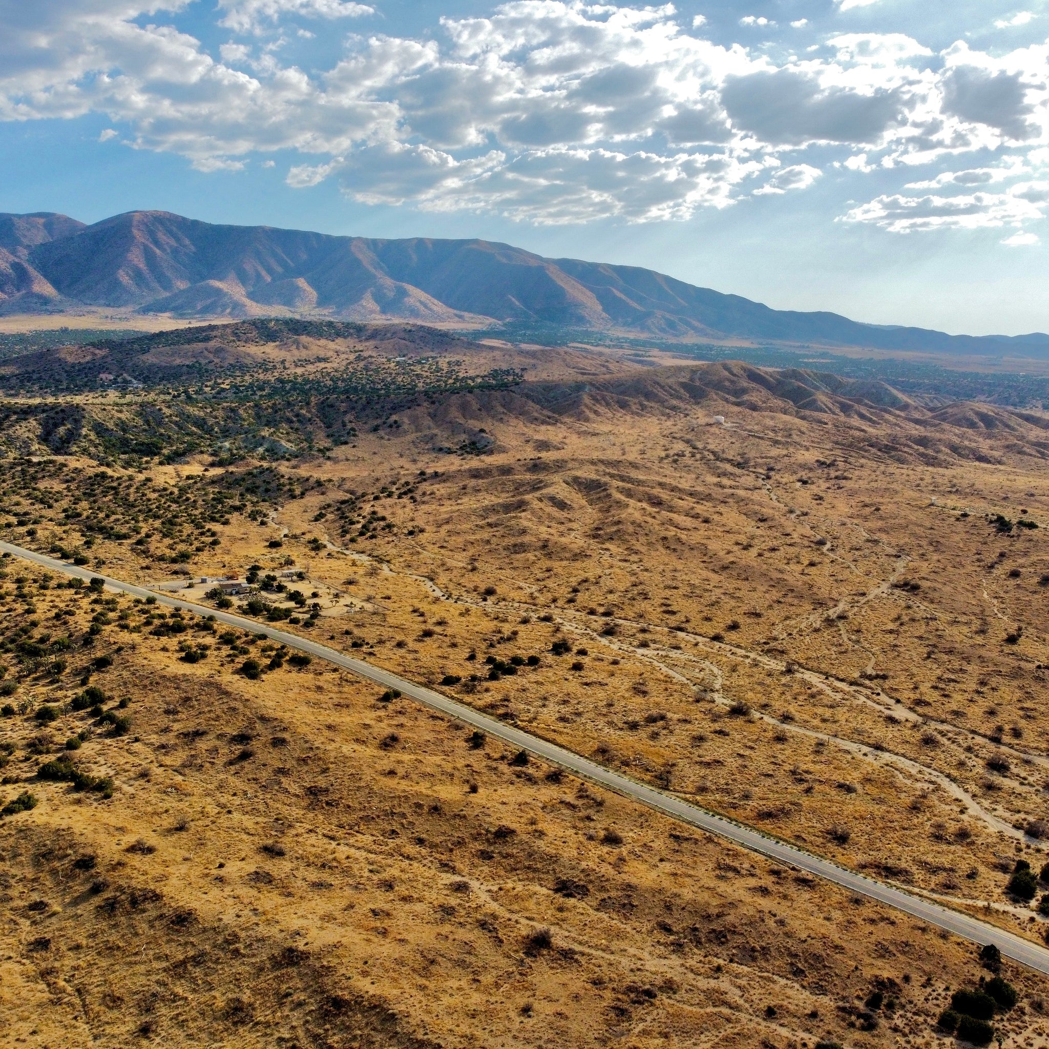 81.11 Acres Juniper Hills, Los Angeles County, CA (Paved Road)