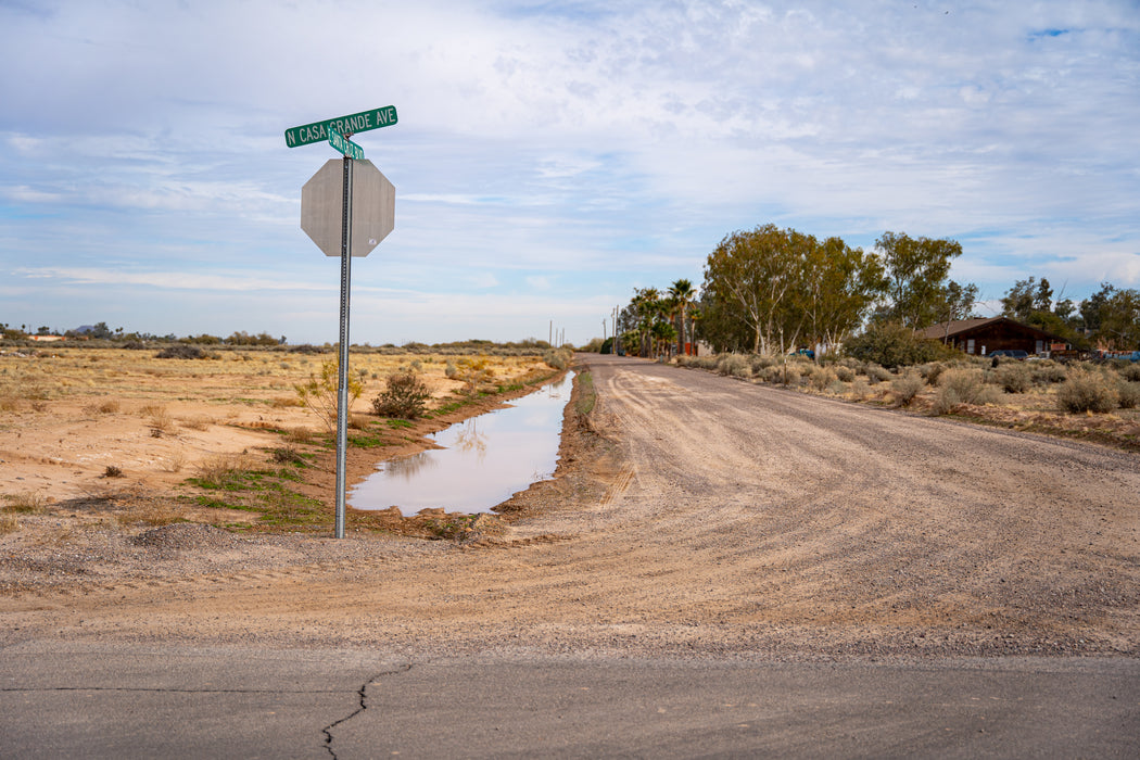 1.15 Acres Casa Grande, Pinal County, AZ (Power, Water, & Paved Road)