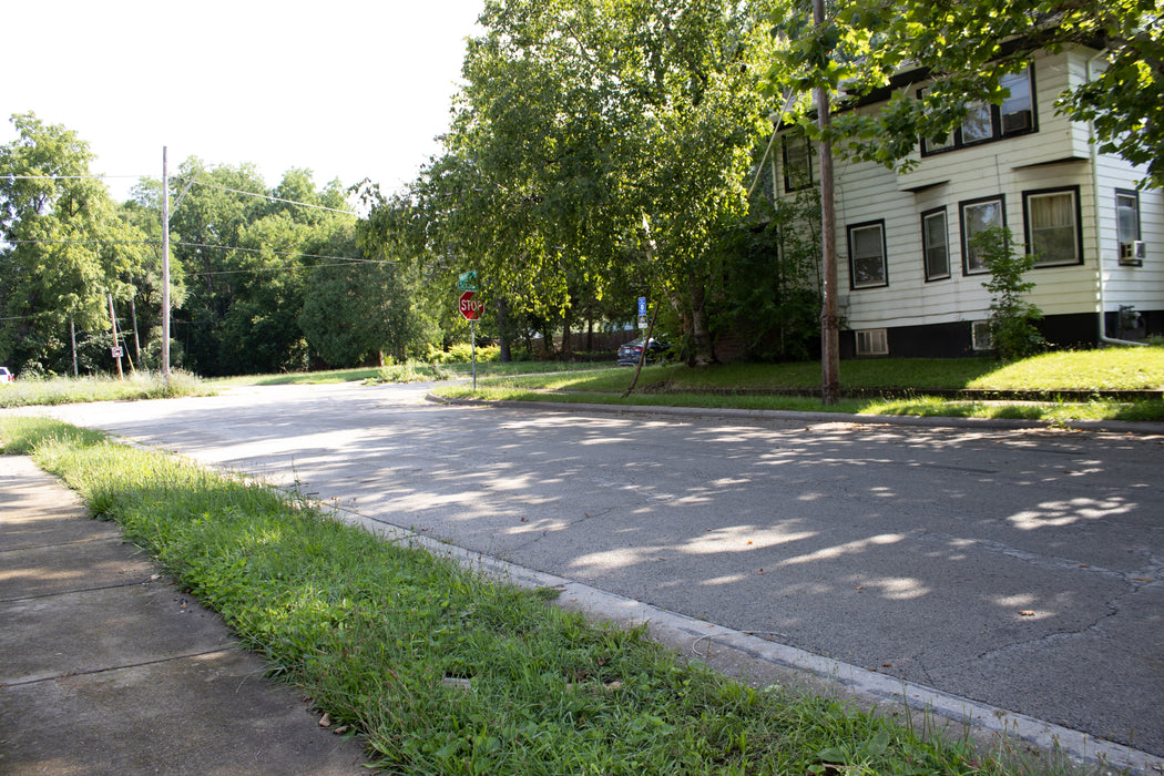 0.11 Acre Rockford, Winnebago County, IL (Power, Water, & Paved Road)