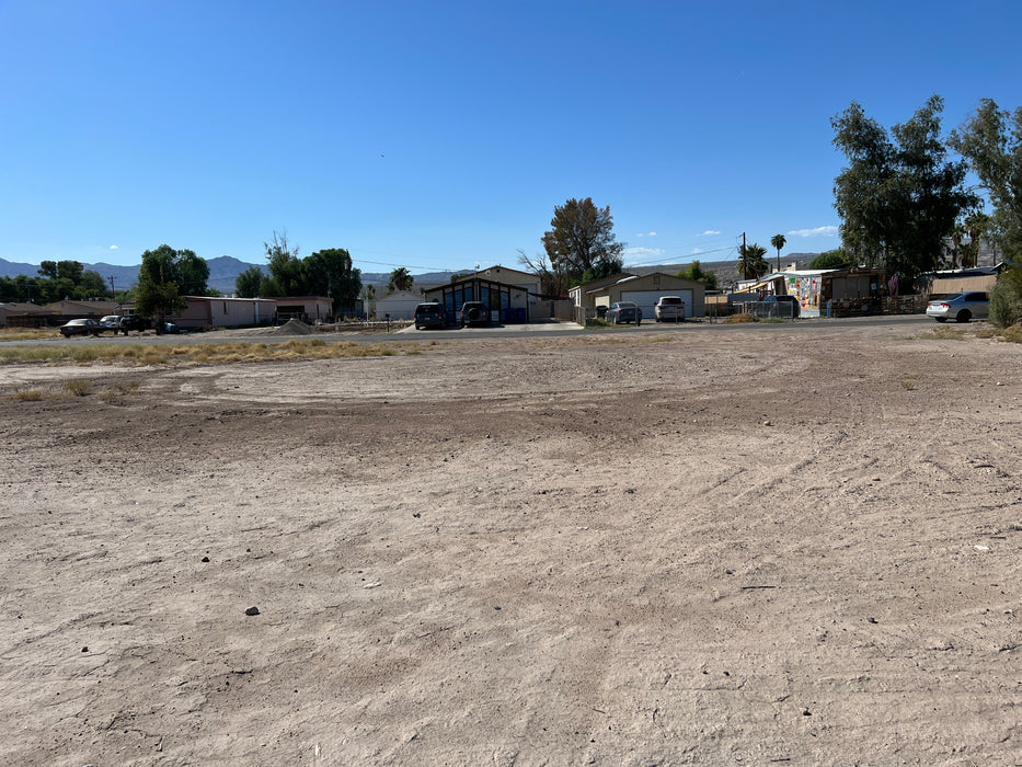 0.13 Acre Bullhead City, Mohave County, AZ (Power, Water, & Paved Road)