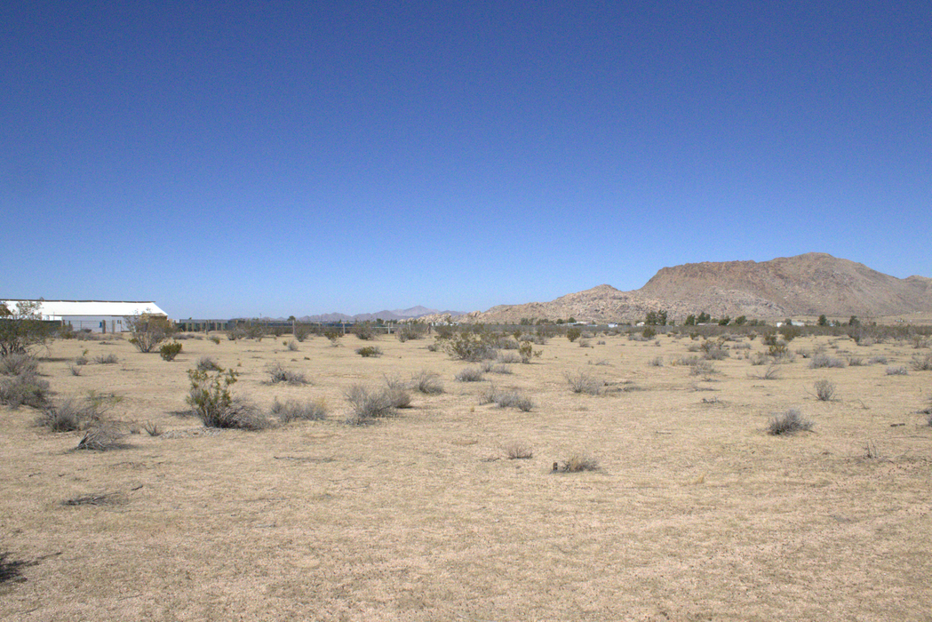 2.50 Acres Apple Valley, San Bernardino County, CA