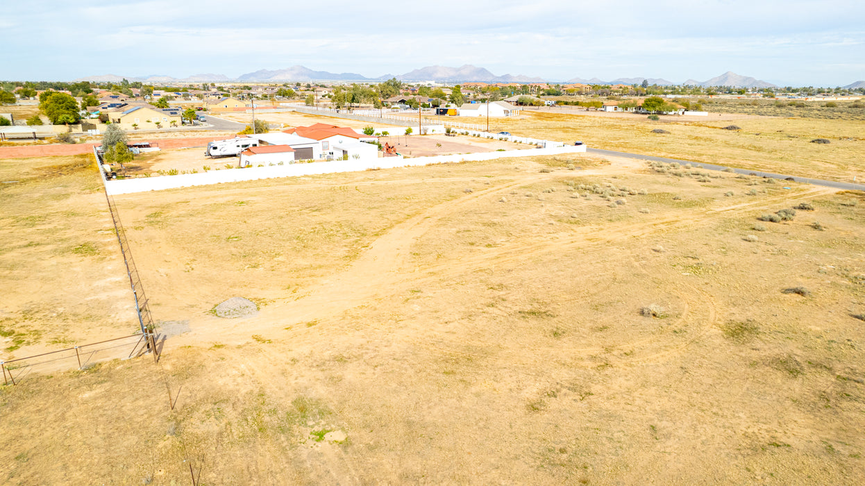 1.15 Acres Casa Grande, Pinal County, AZ (Power, Water, & Paved Road)