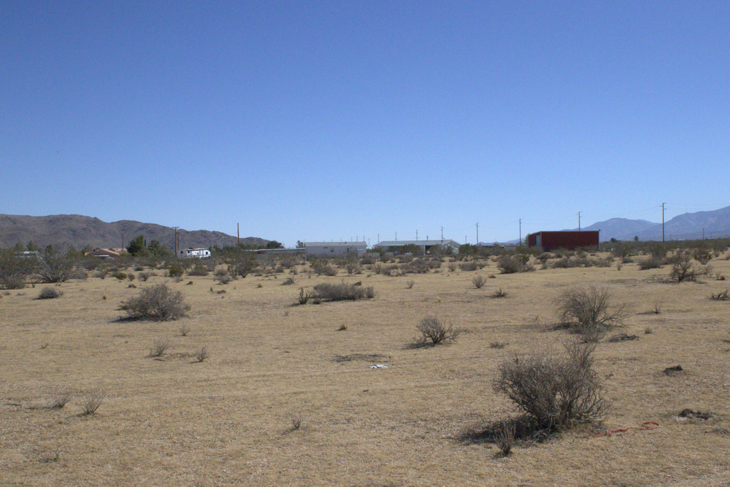 2.50 Acres Apple Valley, San Bernardino County, CA