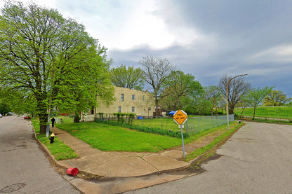 0.23 Acre Saint Louis, Saint Louis City County, MO (Power, Water, & Paved Road)